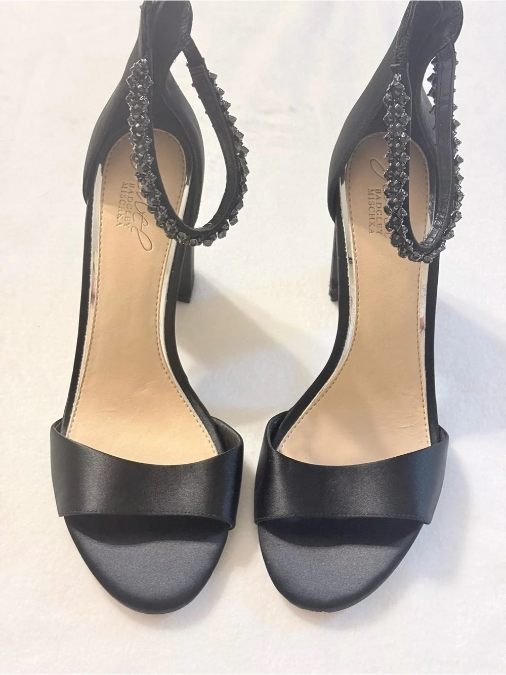 New Jewel Badgley Mischka Louise Peep-Toe Block Heel. Black. Size 8.